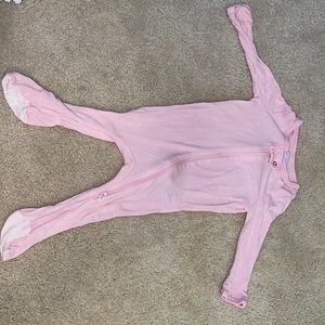 Zip up baby pajamas
